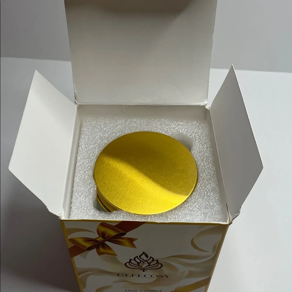 NIB Dog Moms Soy Candle - Gold Lid - Picture 3 of 3